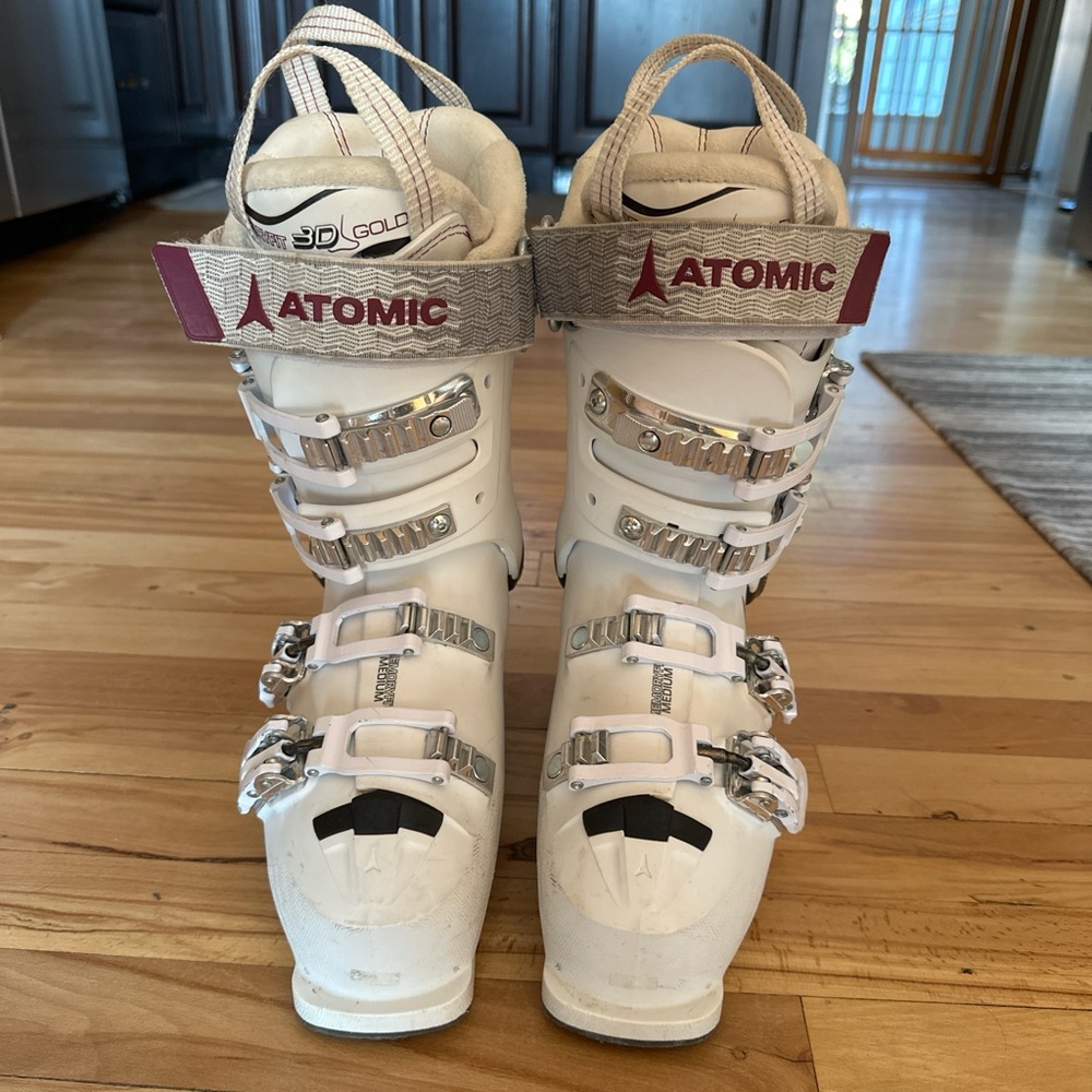 Atomic Hawx Women’s Ski Boots